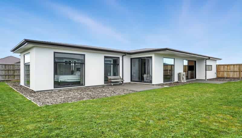 29 Plover Avenue, Amberley