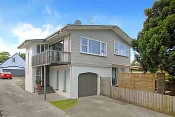 210 Sunnynook Rd, Sunnynook