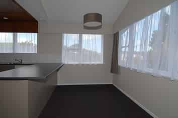 210 Sunnynook Rd, Sunnynook