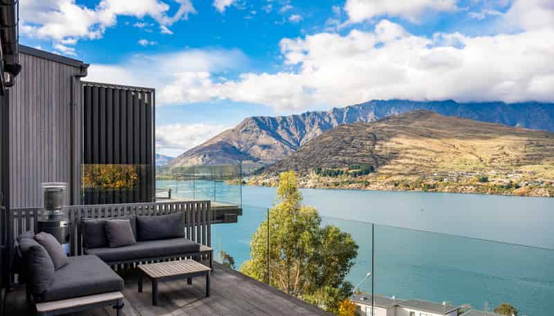 B/9 St Matthews Place, Queenstown Hill