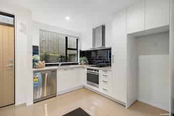 15/15 Chivalry Road, Glenfield