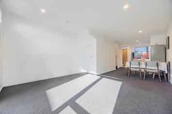 15/15 Chivalry Road, Glenfield