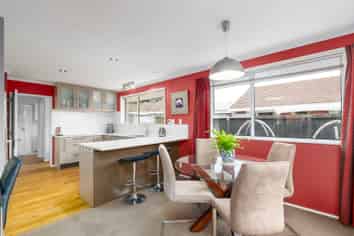 2a Woodlau Rise, Huntsbury