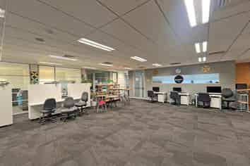 MODERN FIRST FLOOR OFFICE WITH PRIME EXPOSURE
