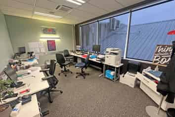 MODERN FIRST FLOOR OFFICE WITH PRIME EXPOSURE
