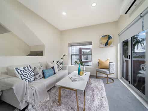 76N Edmonton Road, Henderson