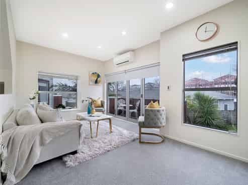 76N Edmonton Road, Henderson