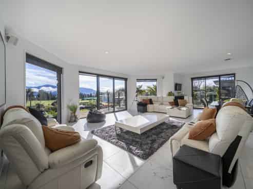 108 William Stephen Road, Te Anau