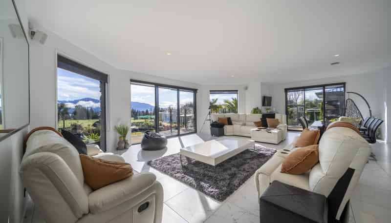 108 William Stephen Road, Te Anau