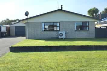 18 Park Street, Hokitika