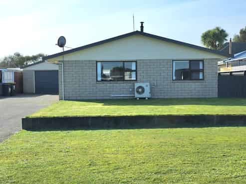 18 Park Street, Hokitika