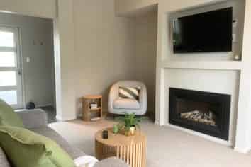 2 Hatfield Place, Albany