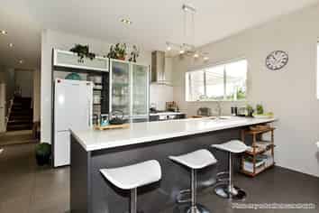 2 Hatfield Place, Albany