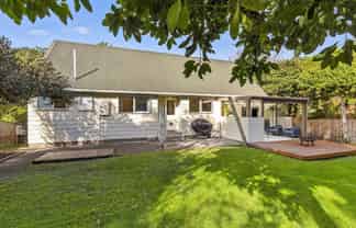 98 Leinster Avenue, Raumati South