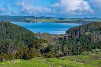  Massey Road, Maungaturoto