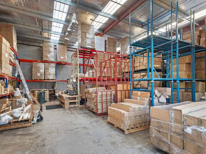 Functional office/warehouse in prime Wairau Valley