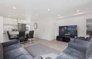 83 Thomas Road, Flat Bush