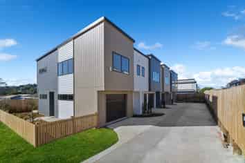 17D Ranch Avenue, Beach Haven