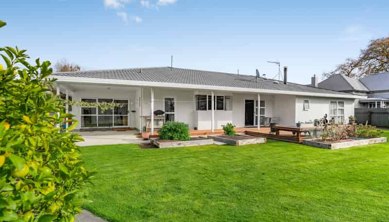 15 Wood Street, Greytown
