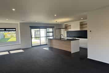 44 Sardinia Grove, Fitzherbert