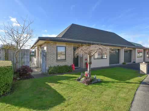 27/55 Armstrong Avenue, Carterton