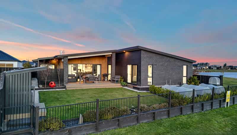 4 Medusa Lane, Pegasus