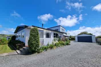 32 James Street, Riverton
