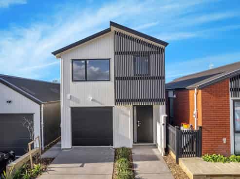 38 Paretao Street, Massey