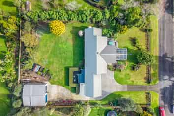 15 Awaroa Stream Drive, Waiuku