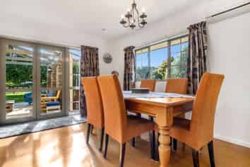 15 Awaroa Stream Drive, Waiuku