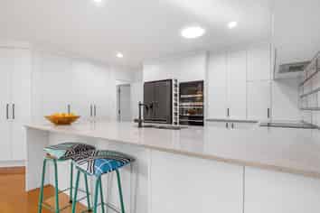 15 Awaroa Stream Drive, Waiuku