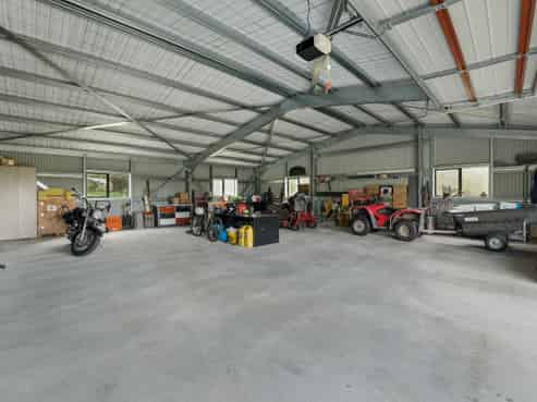 2529 State Highway 2, Aongatete