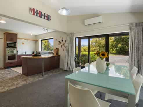 2529 State Highway 2, Aongatete
