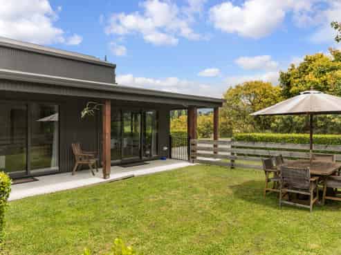 2529 State Highway 2, Aongatete