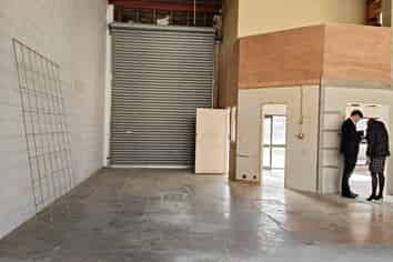 HIGH-STUD WAREHOUSE WITH PRIME ROAD FRONTAGE

