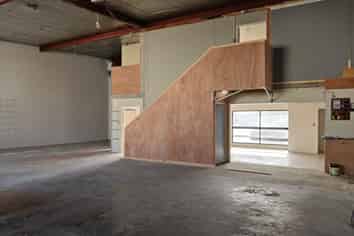 HIGH-STUD WAREHOUSE WITH PRIME ROAD FRONTAGE
