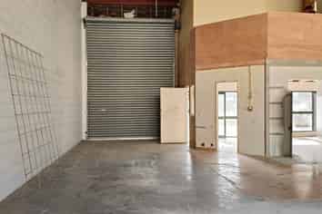 HIGH-STUD WAREHOUSE WITH PRIME ROAD FRONTAGE
