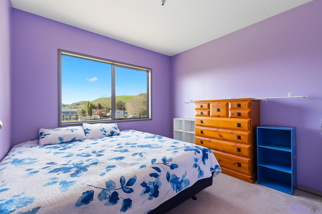 Four Bedroom Home = Space, Comfort & Value - Aanzicht 6