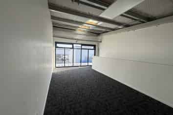 244sqm Industrial Unit – Available September 2025