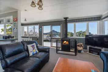 167 Main Road, Tairua