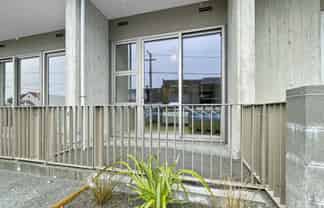 G08A/2 Campbell Terrace, Petone