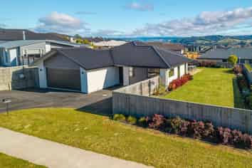40 Katania Heights, Brightwater