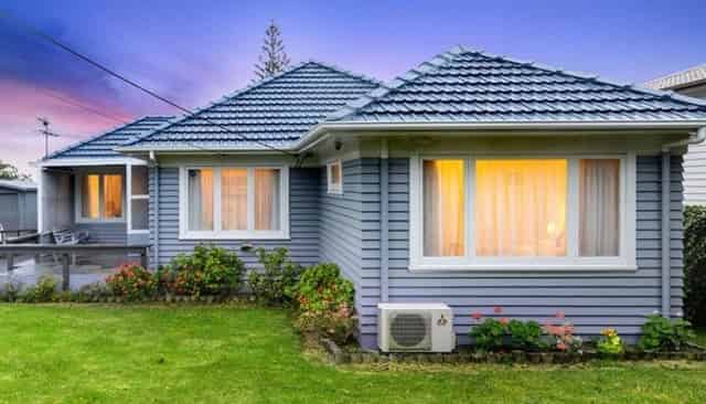 58 Royal Road, Massey