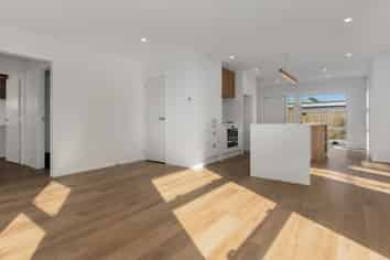206A & B Manly Street, PARAPARAUMU BEACH