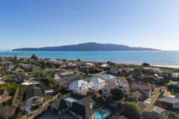 206A & B Manly Street, PARAPARAUMU BEACH