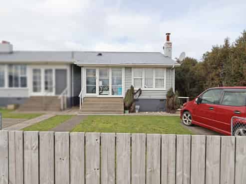 8A Manapouri Street, Strathern