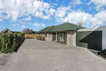 44a Evans Road, Weymouth