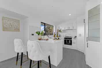 44a Evans Road, Weymouth