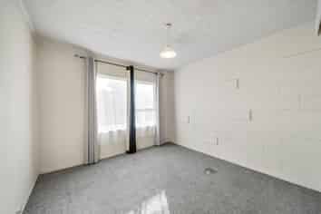 1/17 Emirau Place, Glenfield