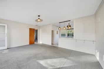 1/17 Emirau Place, Glenfield